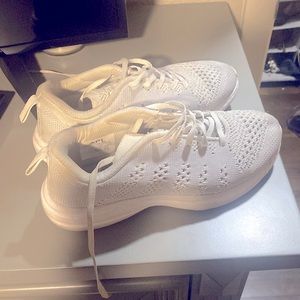 APL TechloomPro Sneakers